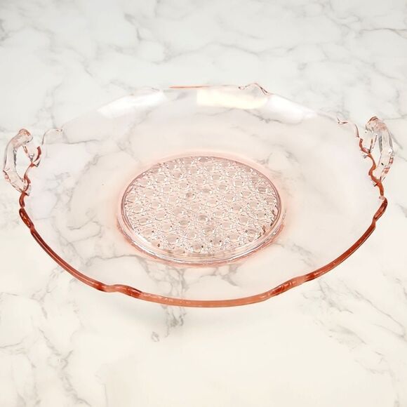 LancasterĀ VintageāPink Glass Landrum 10" Handheld Salad Serving Plate - Picture 3 of 9